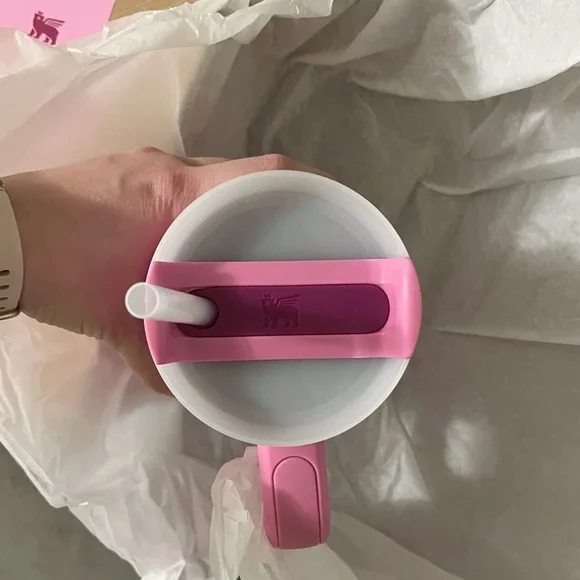 Stanley Quencher 2.0 Tumbler in Peony - Picture 5 of 9